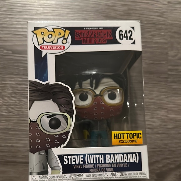 Funko Pop Vinyl Figure with Bandana - Picture 1 of 1